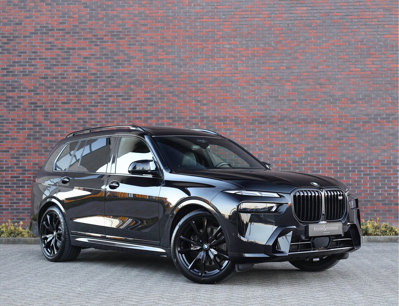 BMW X7 - M60i xDrive *Sky*Trekhaak*M Sport Pro*H/K* - AutoWereld.nl