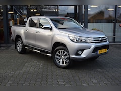 Toyota HiLux - 2.4 D-4D DUBBEL CABIN EXECUTIVE BE TREKKER A/T 5 SITZ 4WD VAN