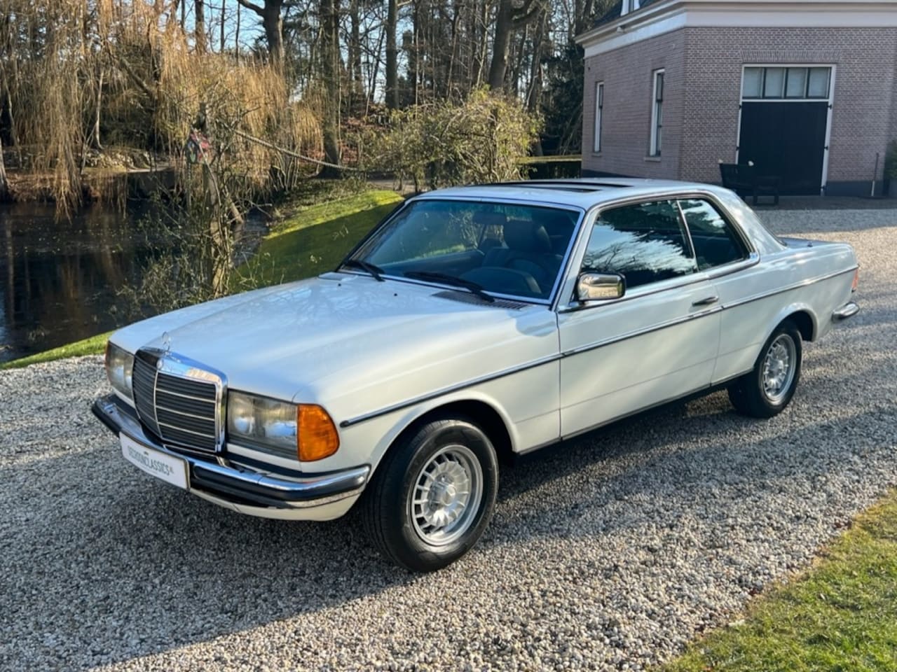 Mercedes-Benz 280 - Coupe 1978 Origineel NL 82.500km NAP 3e eig. Automaat / S-dak #B - AutoWereld.nl