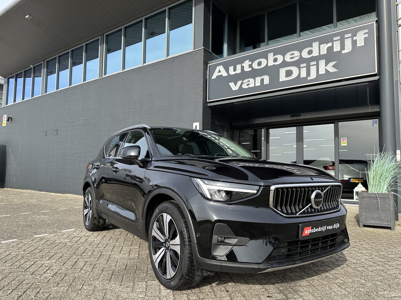 Volvo XC40 - 1.5 T5 Plug-in hybrid Ultimate Bright - AutoWereld.nl