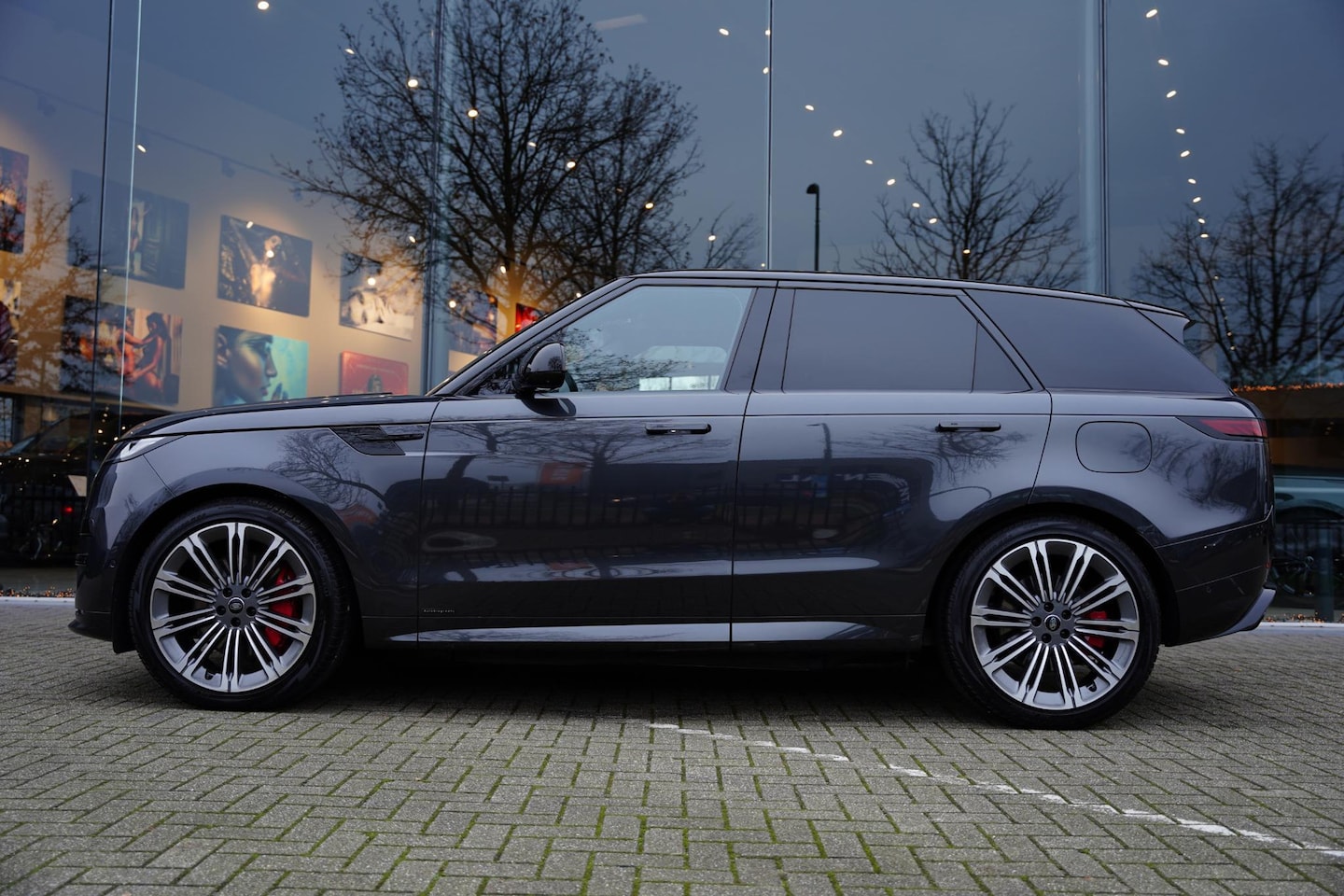 Land Rover Range Rover Sport - P 550 E Autobiography GERESERVEERD - AutoWereld.nl