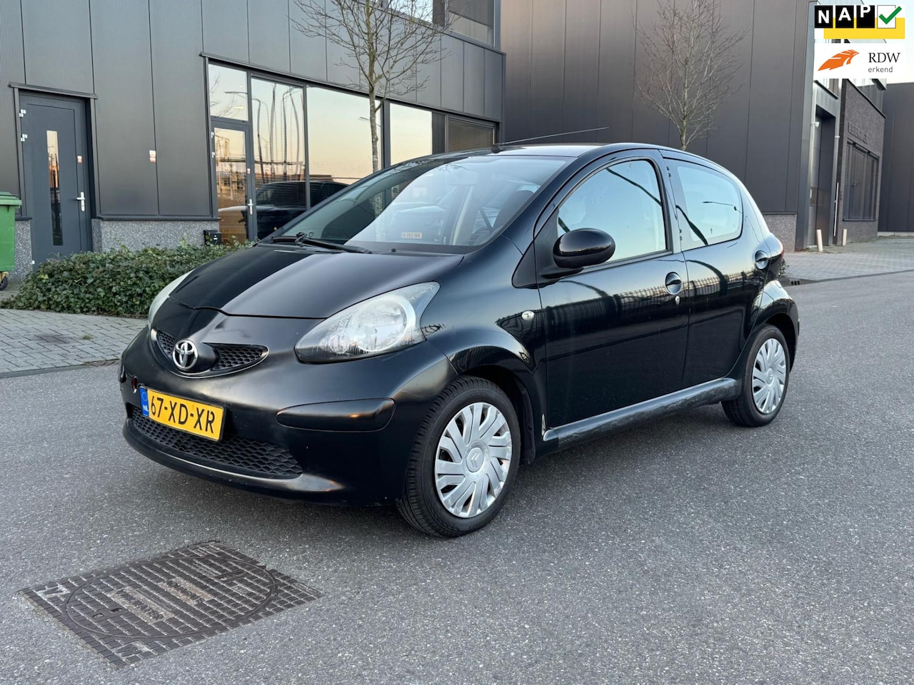 Toyota Aygo - 1.0-12V + NAP - AutoWereld.nl