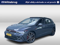 Volkswagen Golf - 2.0 TSI GTI / Panoramadak / Zwenkbare Trekhaak / Head-Up Display / Matrix LED / Achteruitr