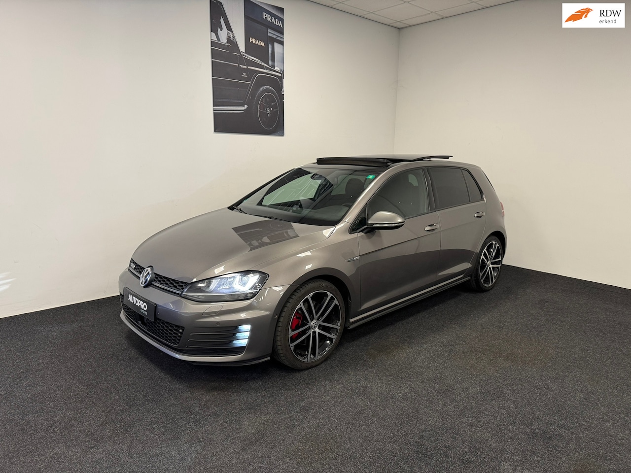 Volkswagen Golf - 2.0 TDI GTD Sport & Sound - AutoWereld.nl