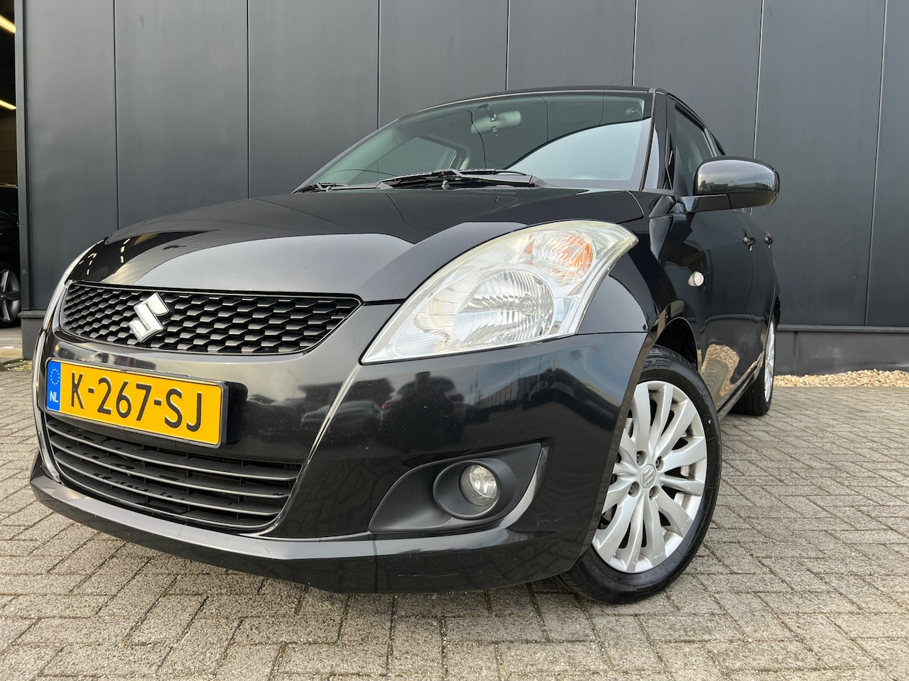 Suzuki Swift - 1.2 Sport-line '13 5Drs/Airco/16'Lmv/NetteStaat - AutoWereld.nl