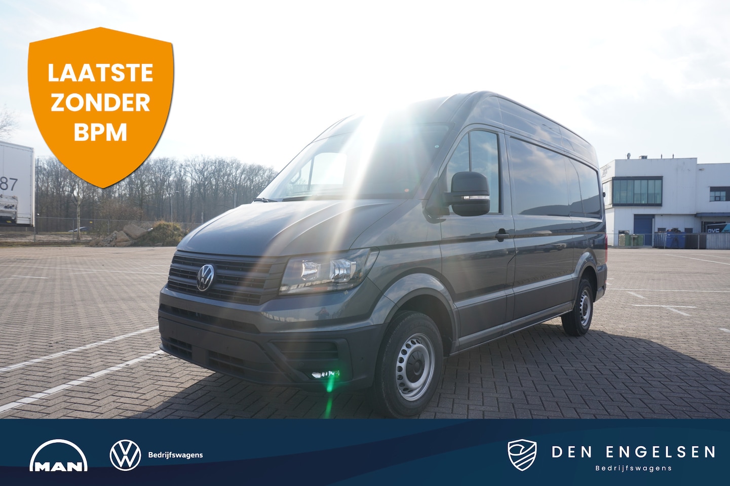 Volkswagen Crafter - 35 2.0 TDI L3H3 Highline 2.0 TDI 177 PK Aut. L3H3 Highline, Climatronic, Comfort plus bijr - AutoWereld.nl