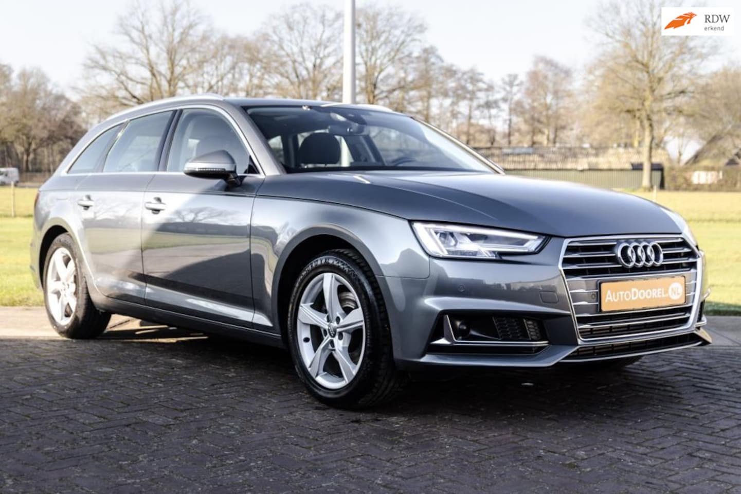 Audi A4 Avant - 35 TFSI Sport S-tronic Navigatie Panoramadak - AutoWereld.nl