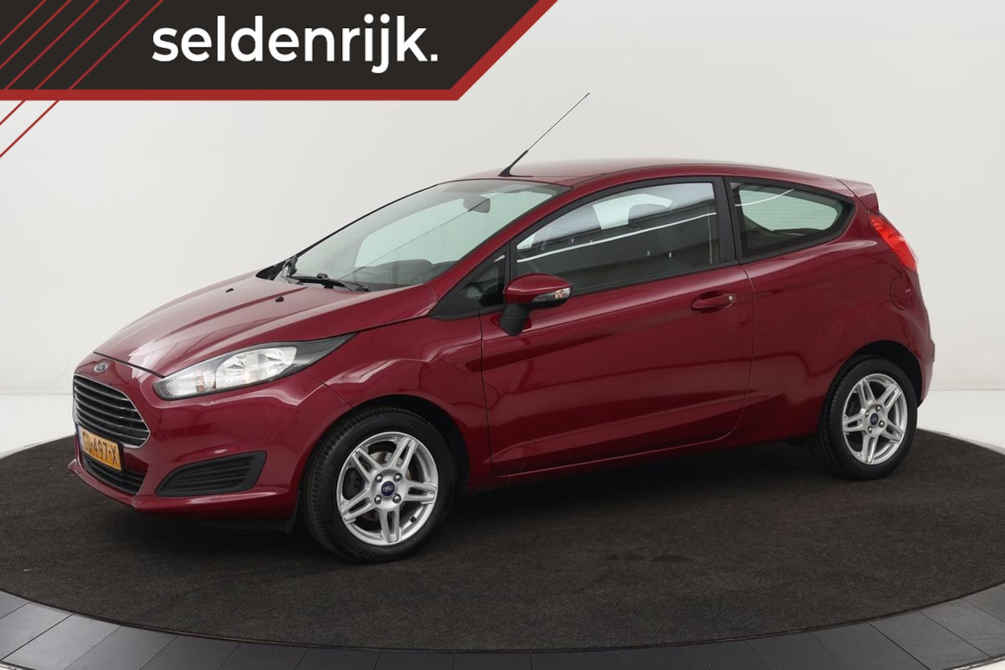 Ford Fiesta - 1.0 Style | 2e eigenaar | 87.200km NAP | Navigatie | Airco | Bluetooth | Elektrische ramen - AutoWereld.nl