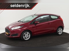 Ford Fiesta - 1.0 Style | 2e eigenaar | 87.200km NAP | Navigatie | Airco | Bluetooth | Elektrische ramen