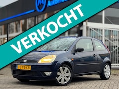 Ford Fiesta - 1.4-16V Airco LM velgen Lage KM Nieuwe APK Boekjes Topstaat