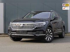 Volkswagen Touareg - 3.0 TSi eHybrid 4MOTION, BTW, Elegance, Pano, Lederen bekleding, Luchtvering