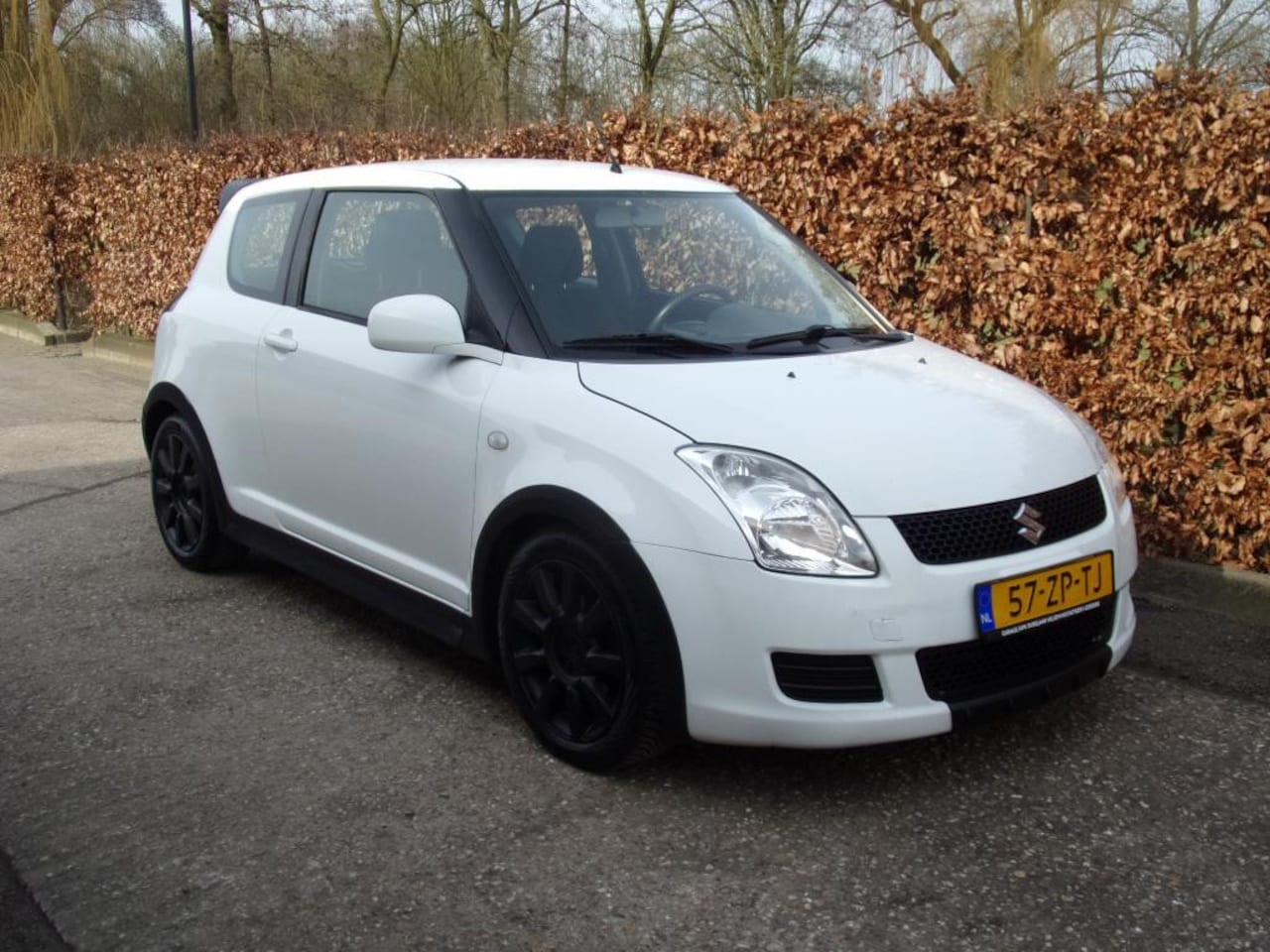 Suzuki Swift - 1.3 Comfort NWE APK AIRCO - AutoWereld.nl