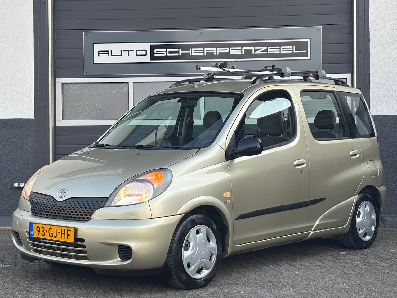 Toyota Yaris Verso - 1.3-16V VVT-i Sol I AIRCO I MPV I RUIM I BETROUWBAAR - AutoWereld.nl