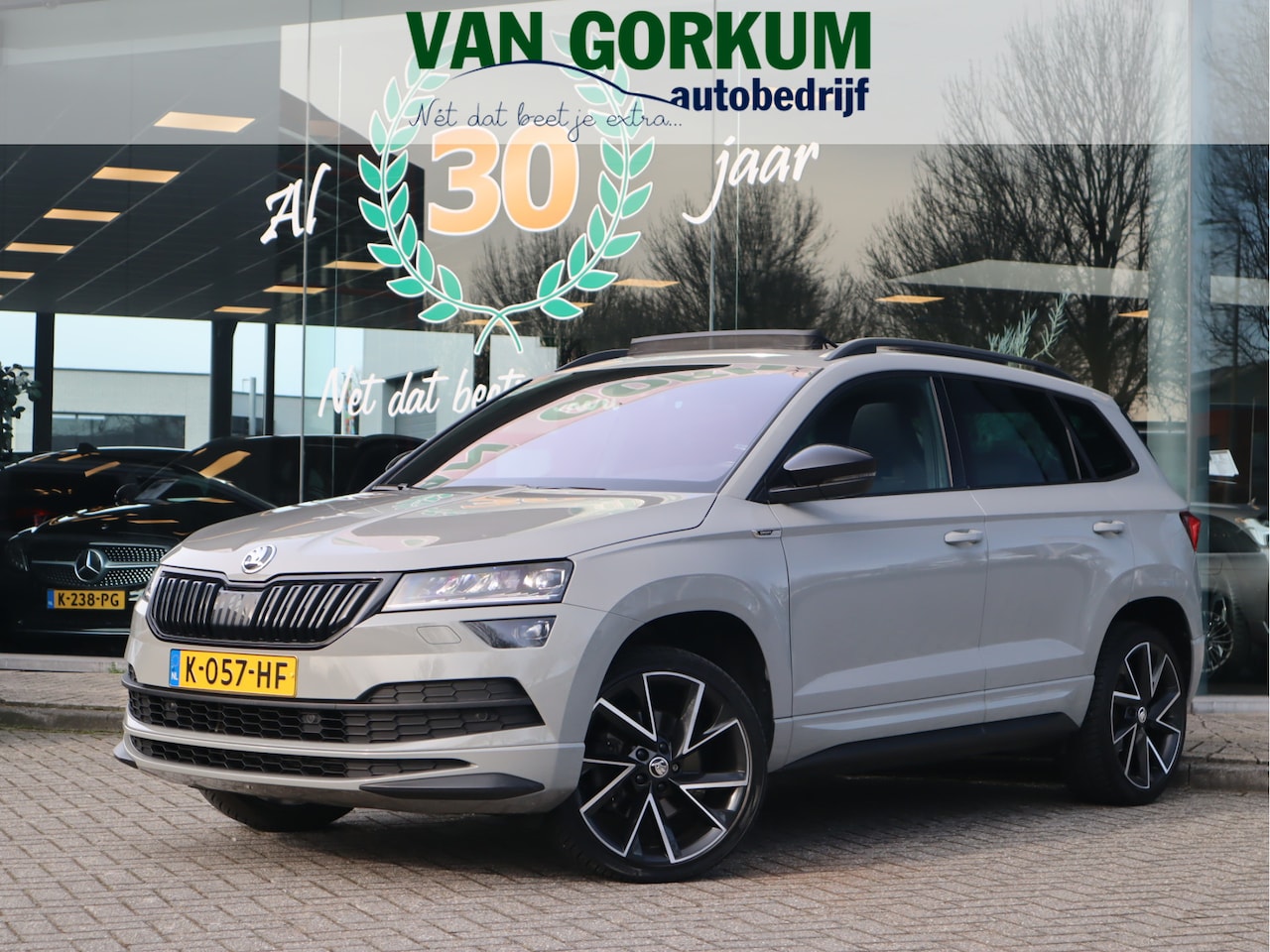 Skoda Karoq - 1.5 TSI ACT Sportline Business / Panoramadak - AutoWereld.nl