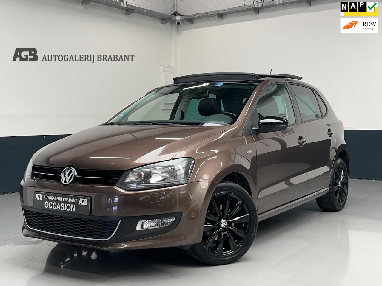 Volkswagen Polo - 1.2 TSI Highline Automaat/Panoramadak/Carplay - AutoWereld.nl