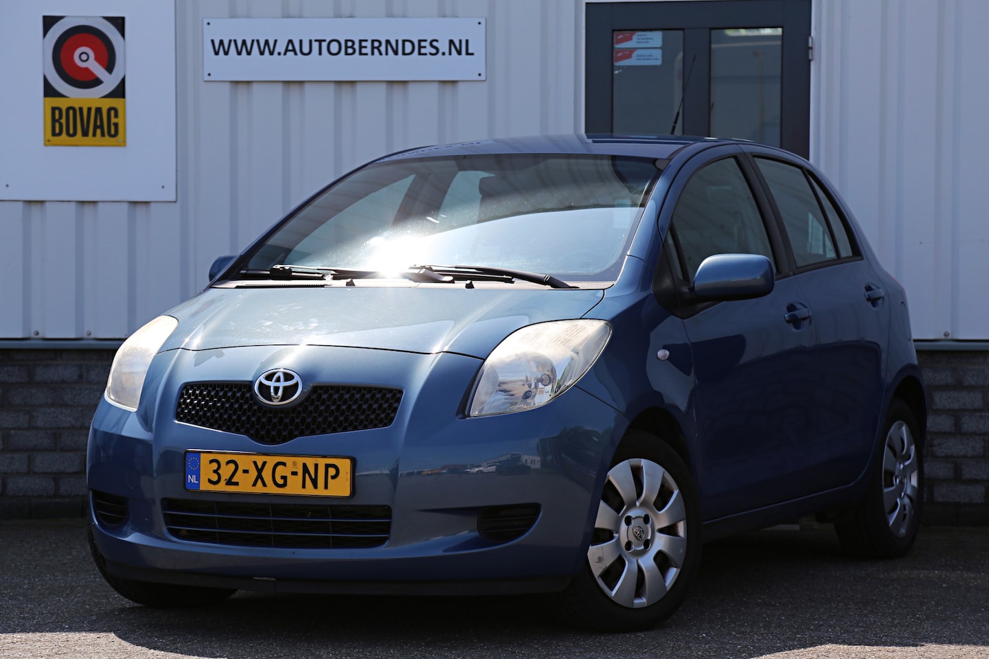 Toyota Yaris - 1.3 VVTi Sol MMT Automaat 5 Deurs*NL-Auto*Perfect Onderh.*Airco/Parkeersens./Stuurbekracht - AutoWereld.nl