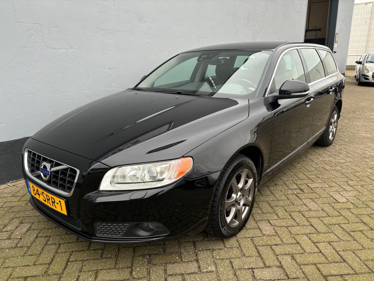 Volvo V70 - 1.6 T4 Limited Edition Automaat - Trekhaak - AutoWereld.nl