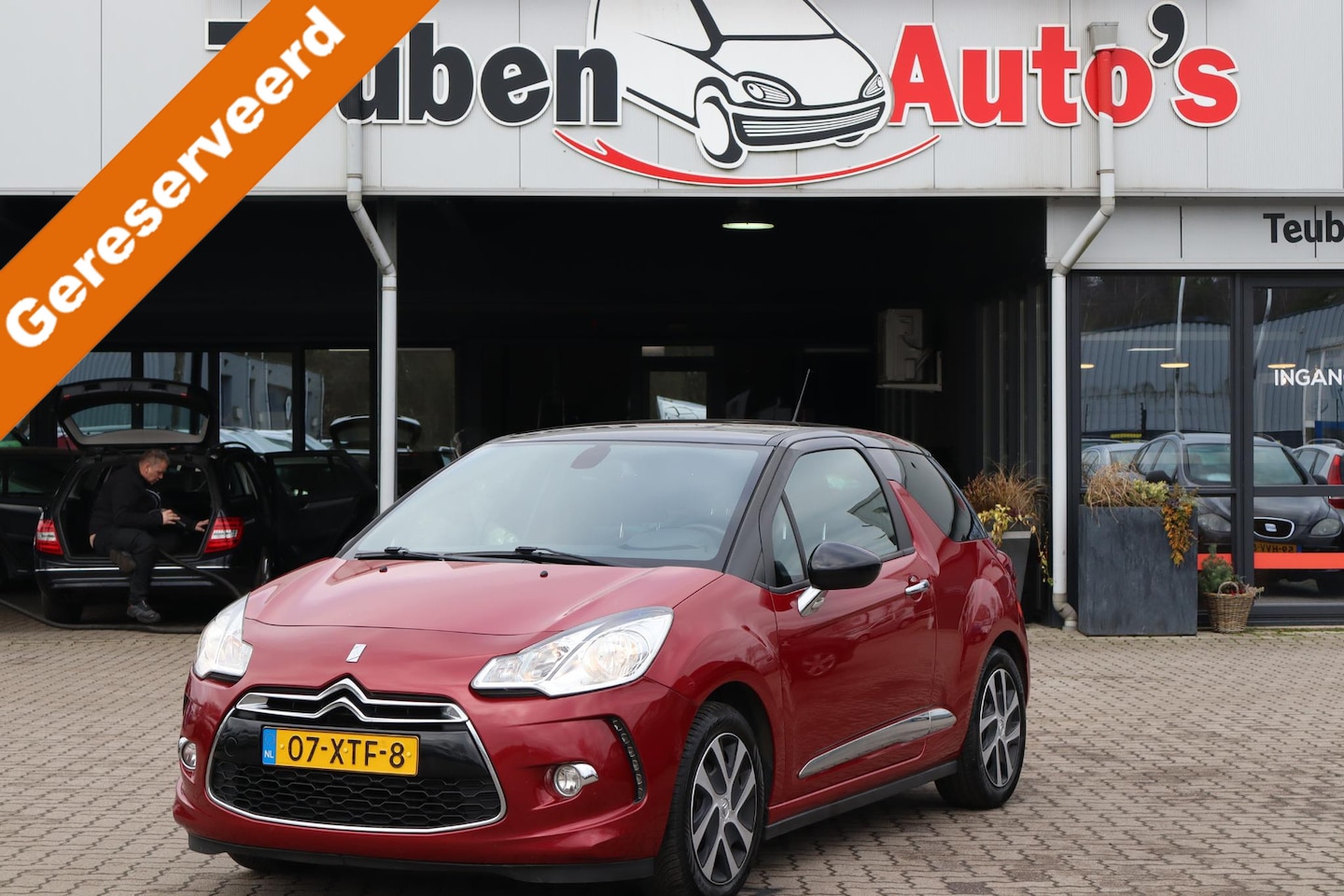 Citroën DS3 - 1.4 e-HDi Chic Cruise control, Navigatie, Climate control, Elektrische ramen - AutoWereld.nl