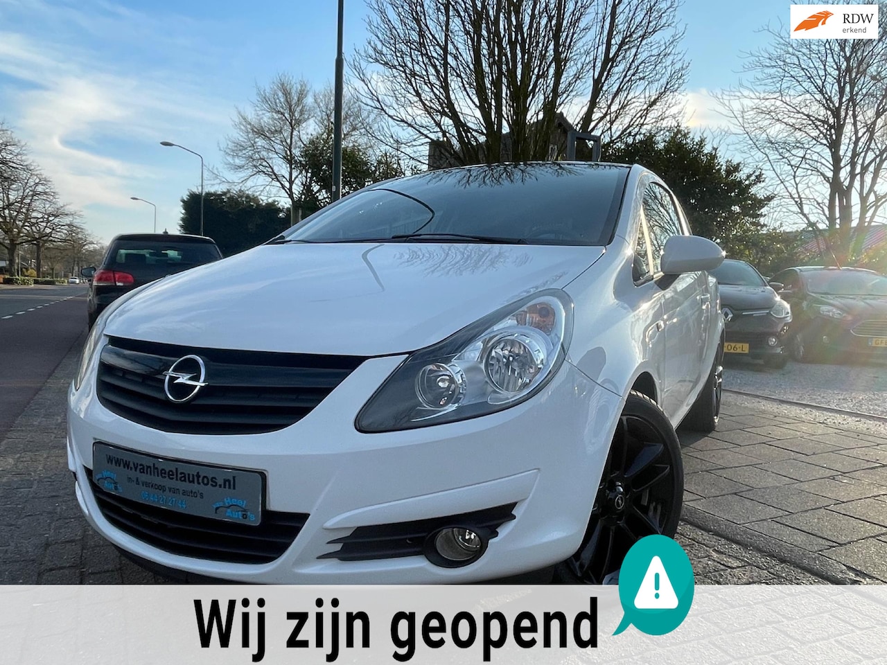 Opel Corsa - 1.4-16V Color Edition A-C Elek Pakket Lmv Nw Apk - AutoWereld.nl