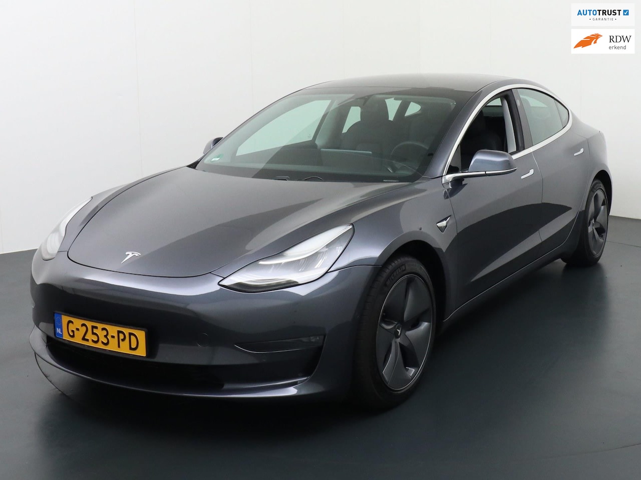 Tesla Model 3 - Long Range RWD Long Range AWD 75 kWh - AutoWereld.nl