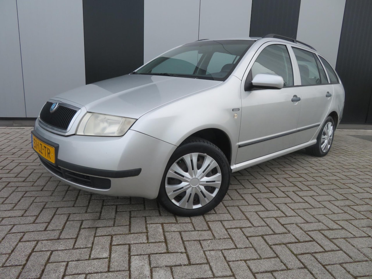 Skoda Fabia Combi - 1.4-16V Creation 1.4-16V Creation - AutoWereld.nl