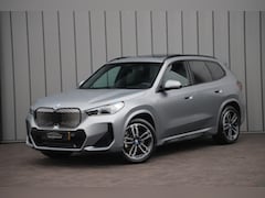 BMW iX1 - xDrive30 Launch Edition | 313PK | Pano | Massage | Head-up | Keyles-go | Harman/kardon | M