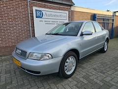 Audi A4 Limousine - 8D