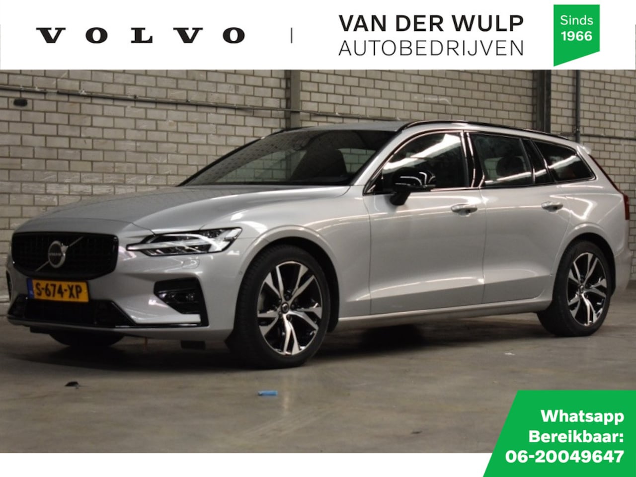 Volvo V60 - B3 163pk Plus Dark | Climate | Driver Assist | Trekhaak | 360cam - AutoWereld.nl