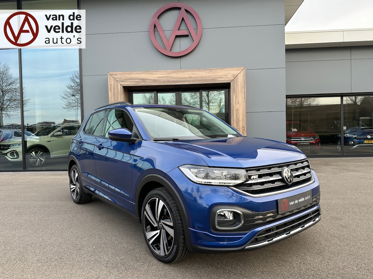 Volkswagen T-Cross - 1.5 TSI 150pk DSG Active | R-line exterieur | Trekhaak | Navi | Led | Rijklaar incl. garan - AutoWereld.nl