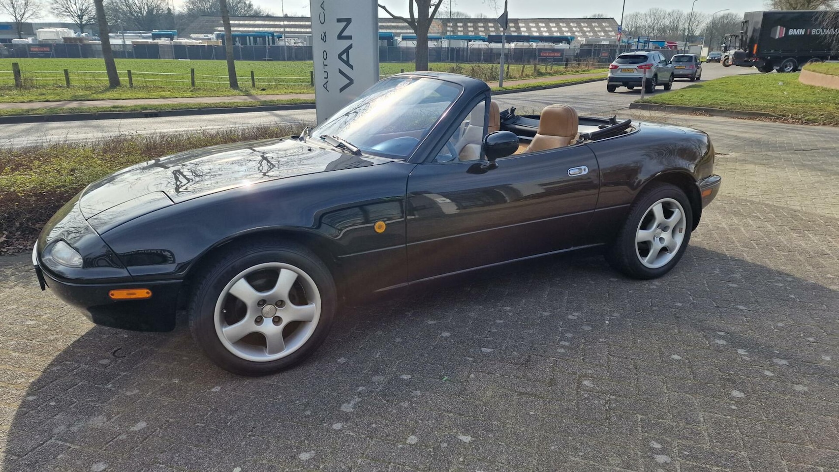 Mazda MX-5 - LIMITED EDITION 1.6i-16V /C.V./STUURBEKR./LEDER - AutoWereld.nl