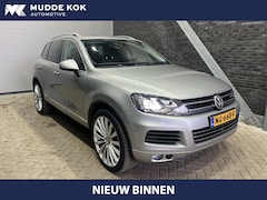 Volkswagen Touareg - 3.0 TSI Hybrid Highline | Panoramadak | Luchtvering | Trekhaak | Camera | Leder | 22 Inch