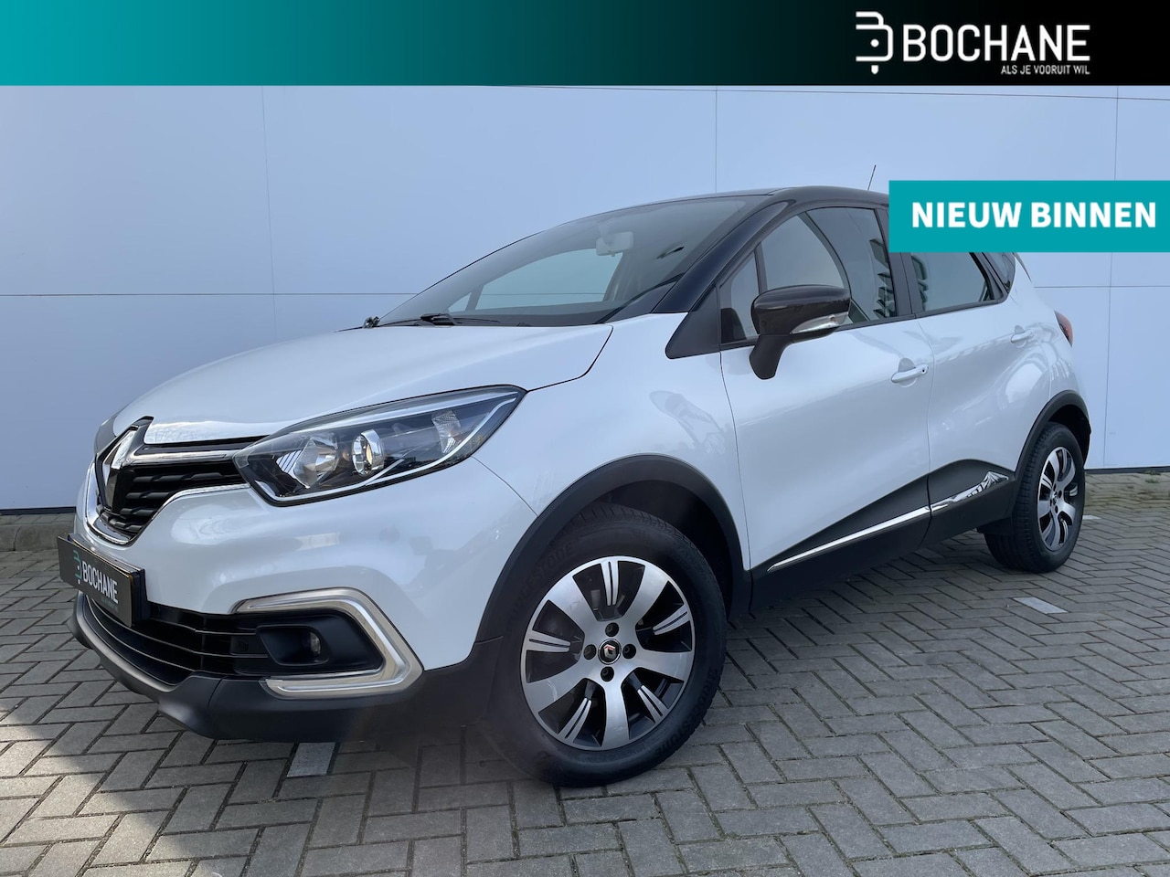 Renault Captur - TCe Limited / Nav. / Apple Carplay / Camera / Pdc Achter / - AutoWereld.nl