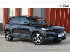 Volvo XC40 - B4 R-Design | Panoramadak | Leder | Pilot Assist | 360° Camera | BLIS | Glossy Black | Sto