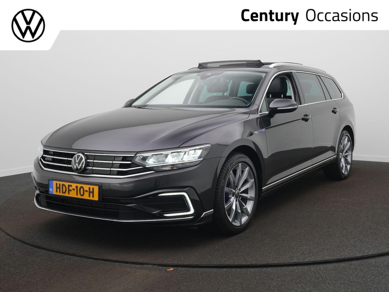 Volkswagen Passat Variant - 1.4 TSI PHEV GTE Business DSG / Panoramadak / Leer / Virtual cockpit / Achteruitrijcamera - AutoWereld.nl