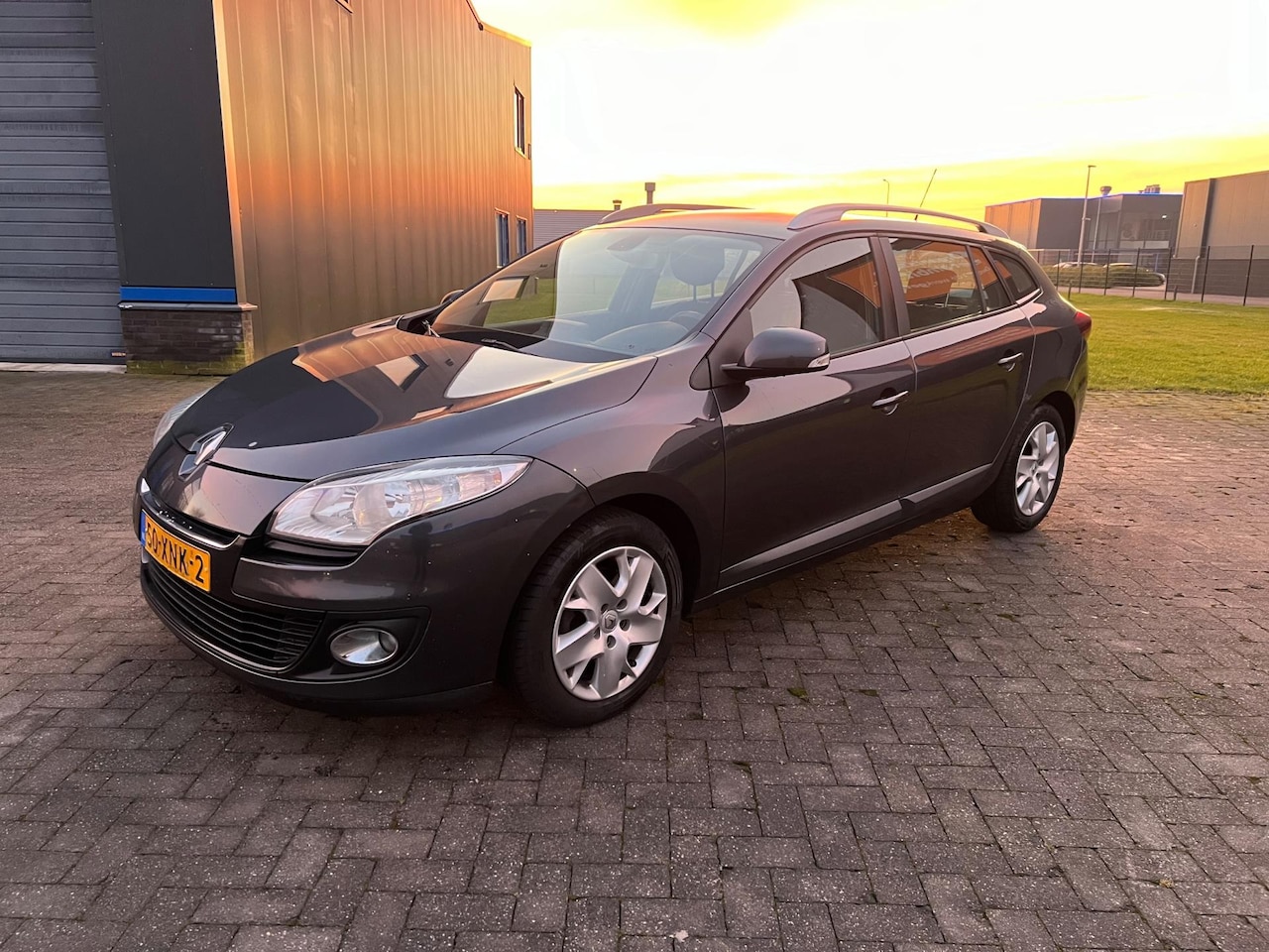 Renault Mégane Estate - 1.5 dCi Expression 2012 - AutoWereld.nl