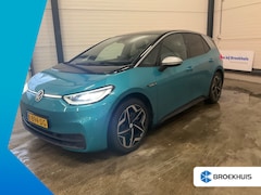 Volkswagen ID.3 - 204 pk First Plus 58 kWh | Achteruitrijcamera | Stoel/stuur verwarming | ACC |