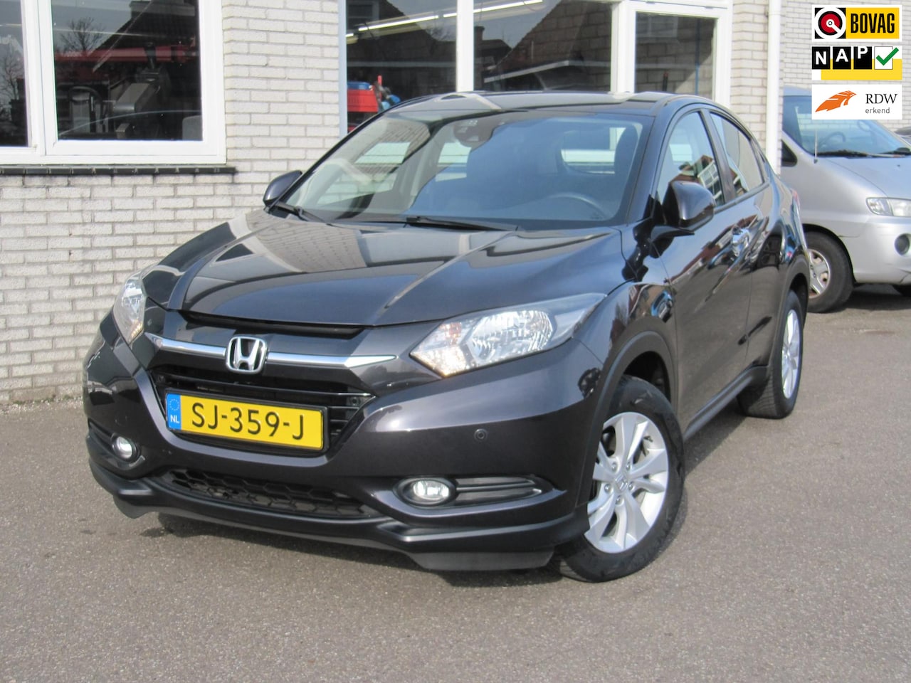 Honda HR-V - 1.5 i-VTEC Elegance 1.5 i-VTEC Elegance - AutoWereld.nl