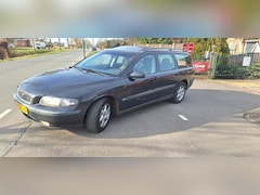 Volvo V70 - Station 2.4 AUTOMAAT