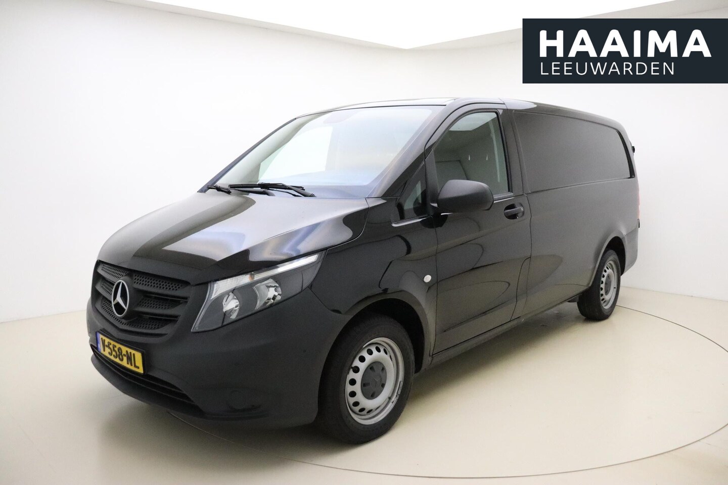 Mercedes-Benz Vito - 111 CDI Lang 114 PK | Handgeschakeld | Trekhaak | 2-Zits | Betimmering | Camera | Cruise C - AutoWereld.nl