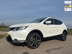 Nissan Qashqai - 1.2 Premier Edition cilma 134352 km bj 2014 panorama dak leer