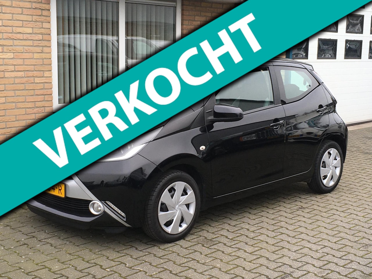 Toyota Aygo - 1.0 VVT-i x-play 1.0 VVT-i x-play - AutoWereld.nl