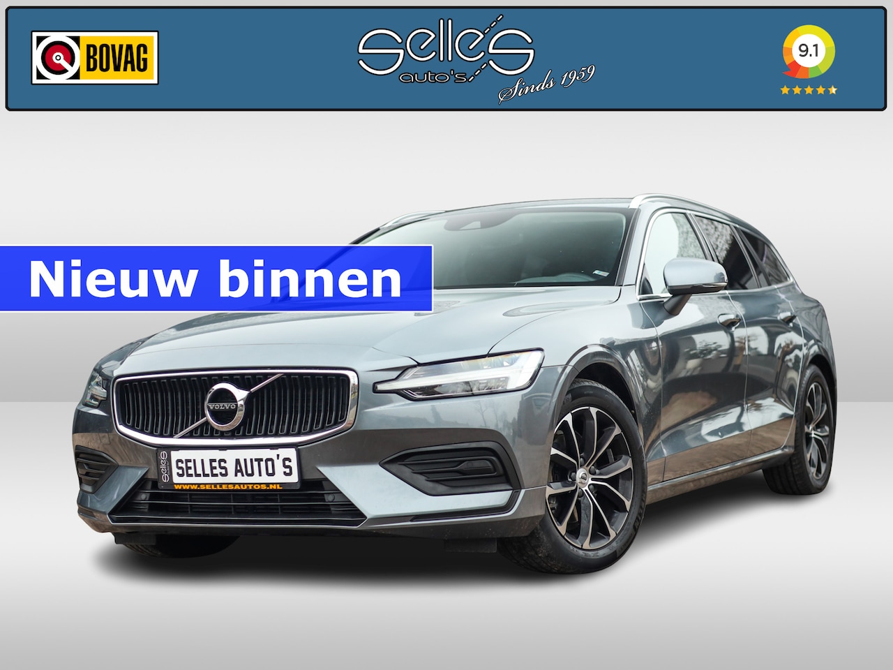 Volvo V60 - 2.0 D3 Momentum Automaat | Applecarplay | Navigatie | Elektrische kofferklep - AutoWereld.nl