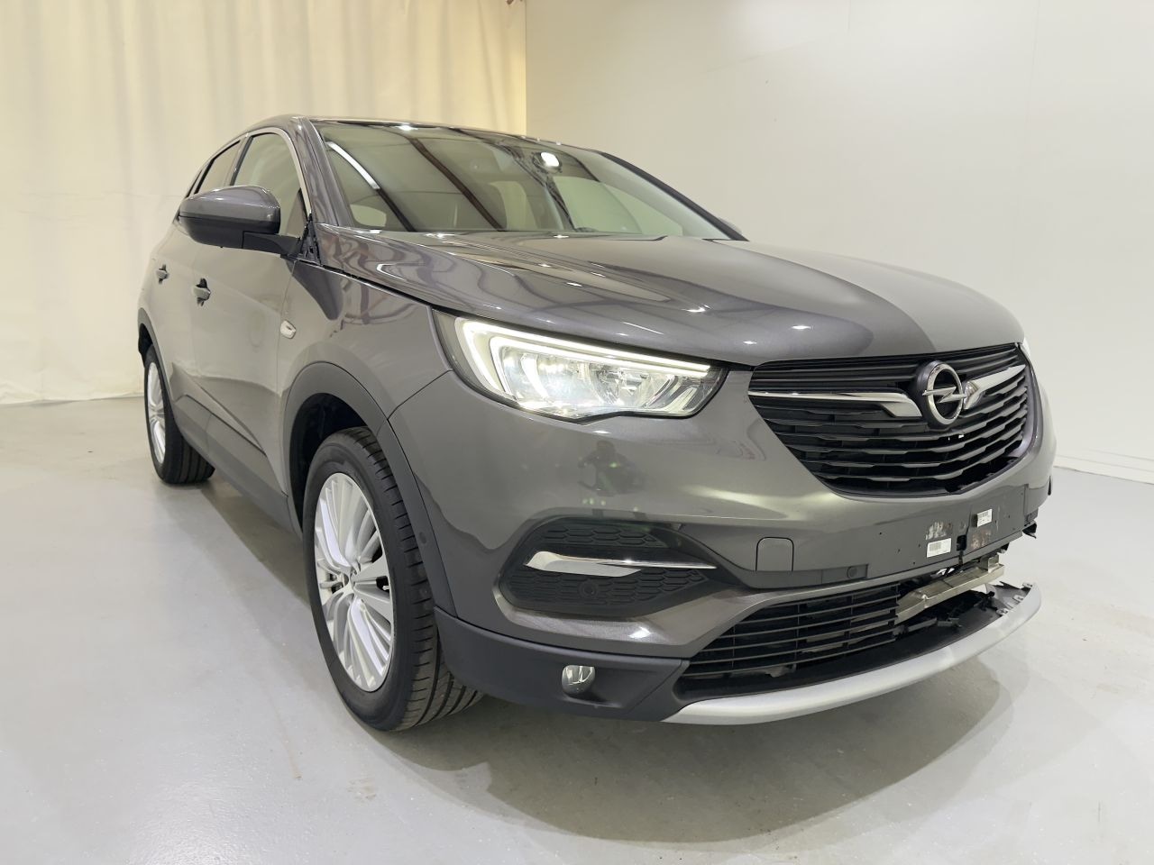 Opel Grandland X - 1.2T Innovation Aut8 - AutoWereld.nl