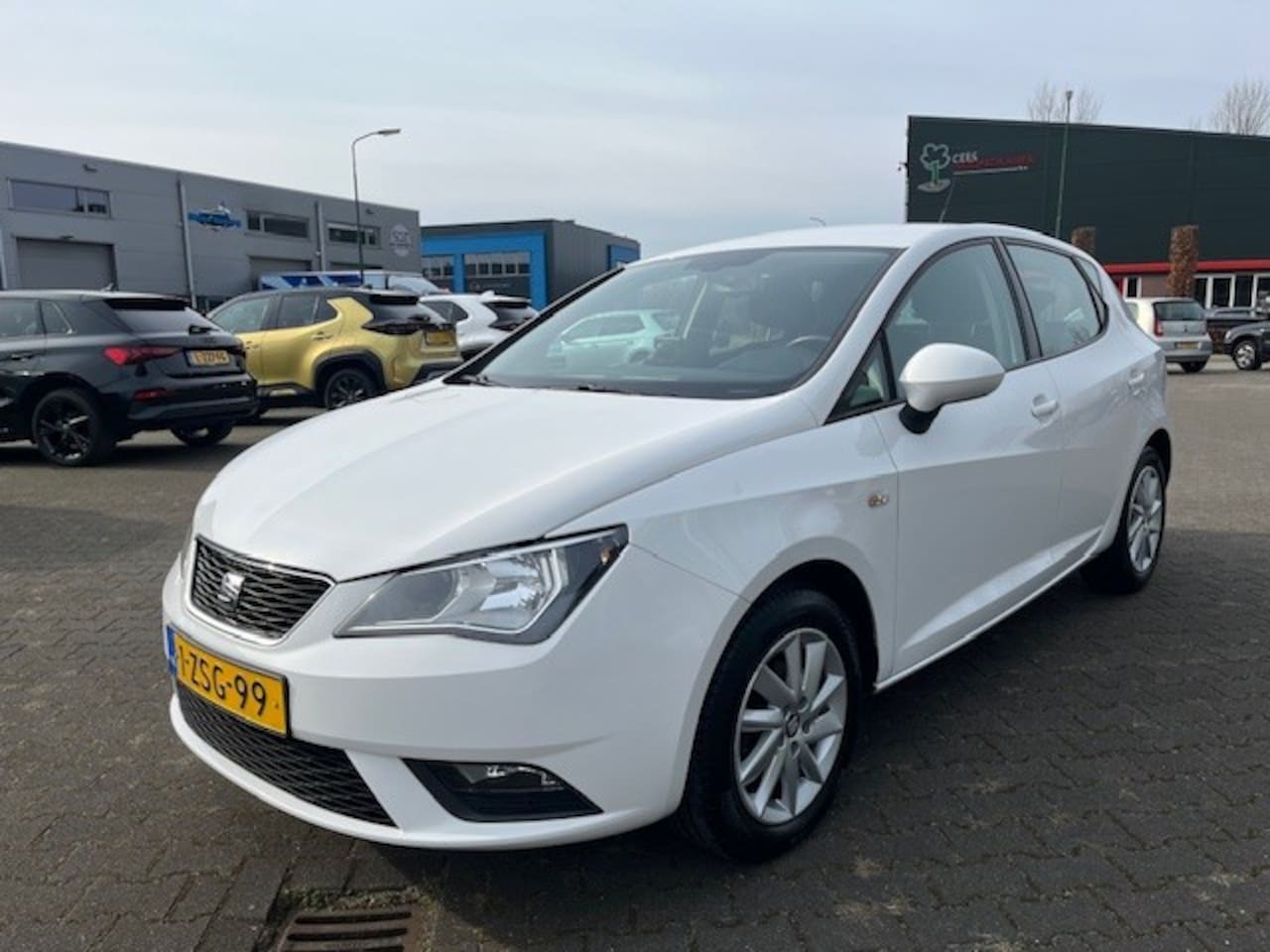 Seat Ibiza - 1.2 TSI Style | Navigatie | Parkeersensoren | 86pk | NL-auto - AutoWereld.nl