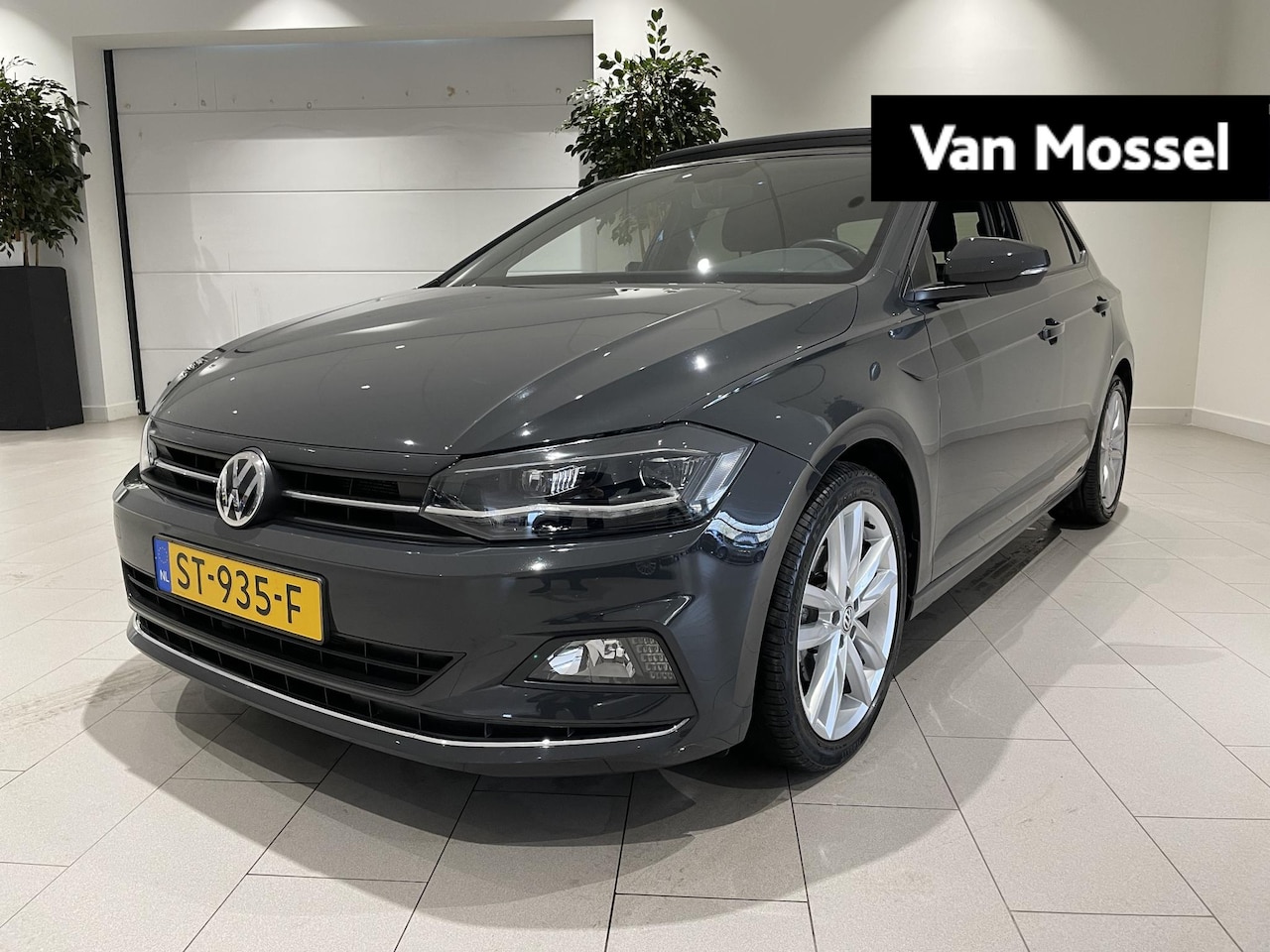 Volkswagen Polo - 1.0 TSI Highline 116 PK DSG | Automaat | Panoramadak | LED Koplampen | Parkeersensoren Ach - AutoWereld.nl