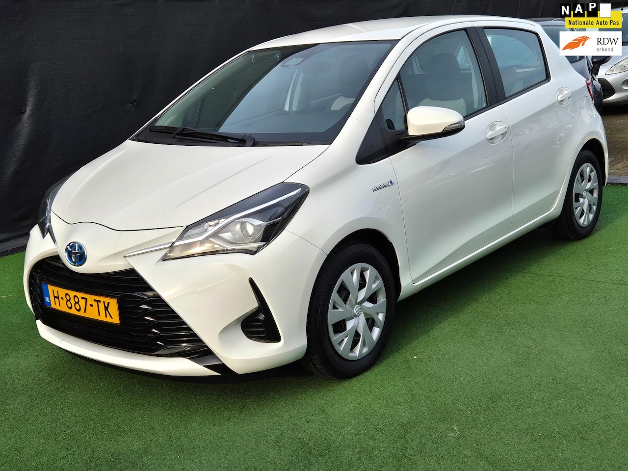 Toyota Yaris - 1.5 Hybrid Active 1e eig NAP! - AutoWereld.nl