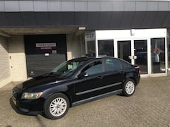 Volvo S40 - 1.8 Kinetic / ALU VELGEN / APK MAART 2026 / AIRCO / CRUISE