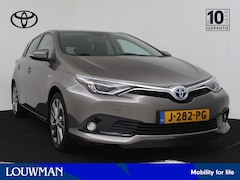 Toyota Auris - 1.8 Hybrid Executive Limited | Parkeersensoren | LM velgen | Stoelverwarming | Camera | Na