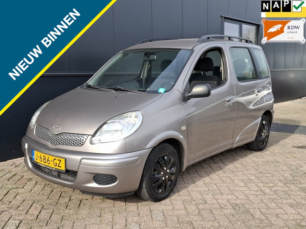 Toyota Yaris Verso - 1.3 VVT-i Terra 1.3 VVT-i Terra Nieuwe APK - AutoWereld.nl