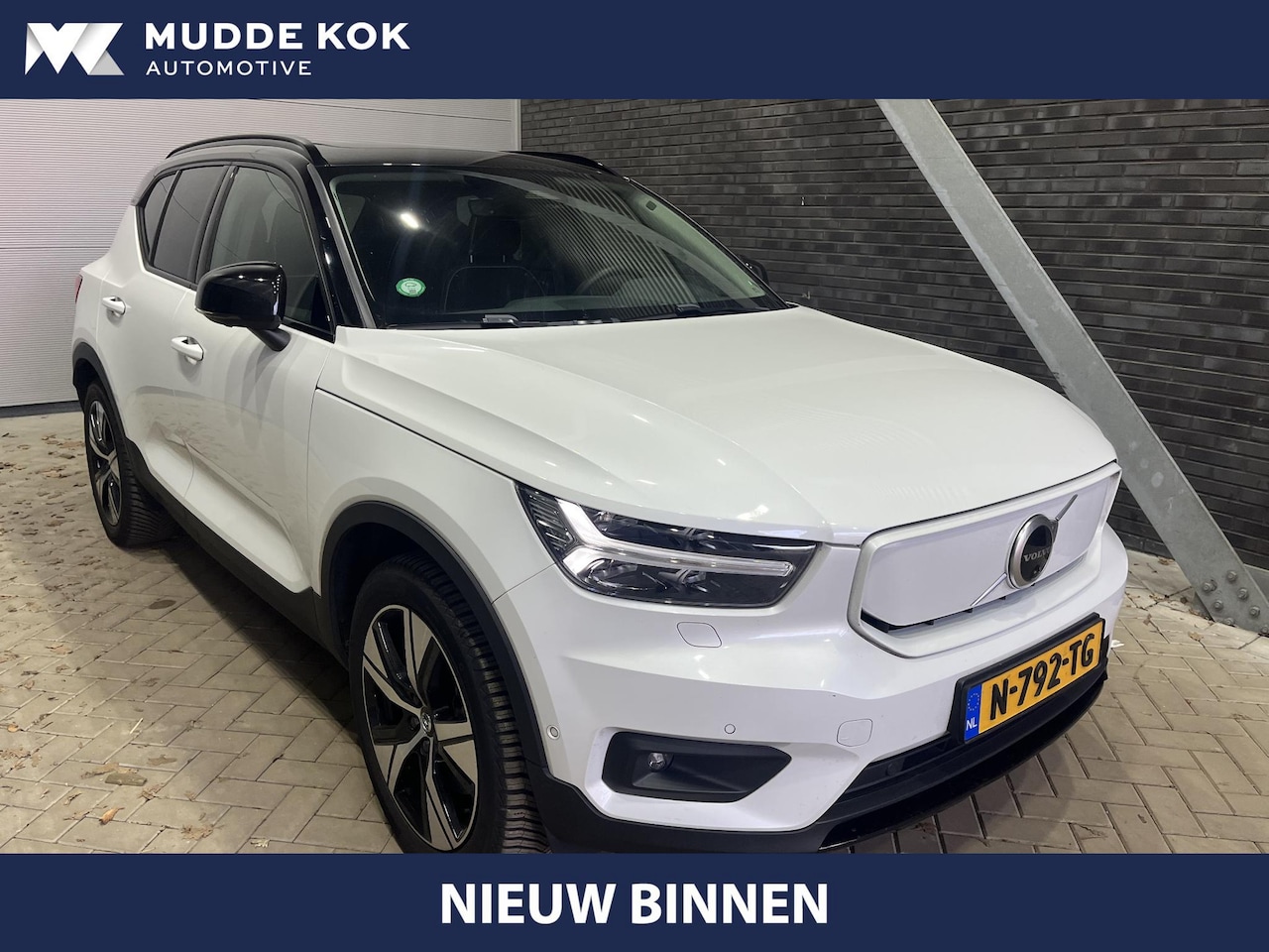 Volvo XC40 - Recharge Pro | Incl. BTW | Panoramadak | Trekhaak | 360° Camera | Stoel+Stuurverwarming | - AutoWereld.nl